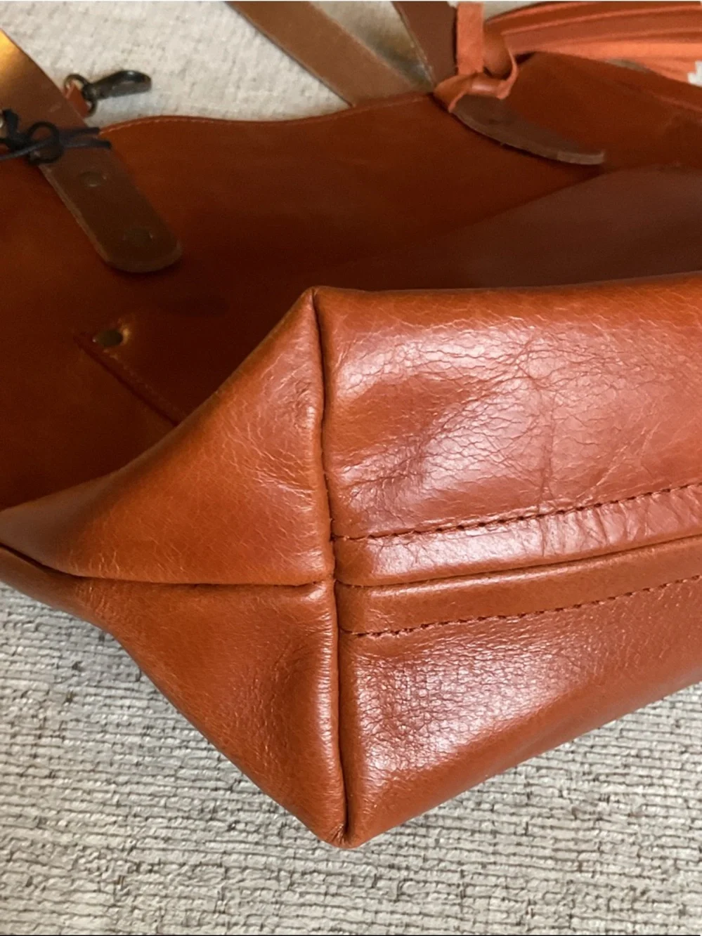 Hides Leather Tote Bag Hazelnut Brown Tassels NWT - Picture 13 of 13